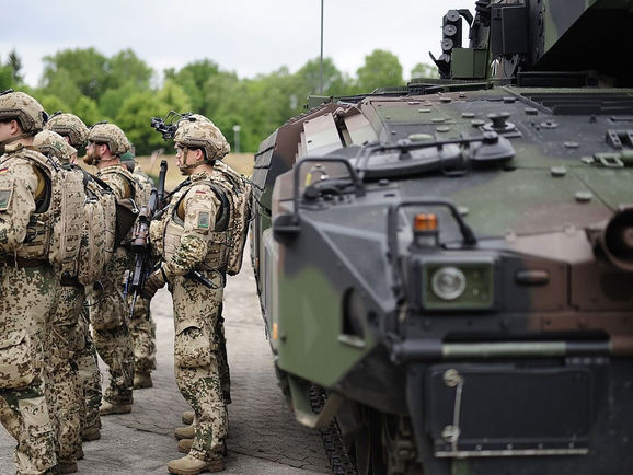 Alemanha aprova um grande aumento nos gastos militares para 2027