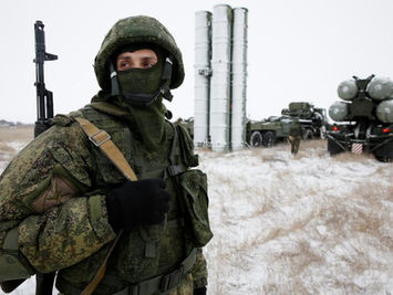 Putin afirma que a Rússia está criando uma zona de segurança ao longo da fronteira com a Ucrânia