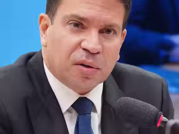 Ramagem é solto nos EUA após dois dias detido pelo ICE