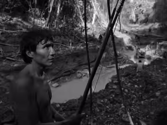 Operação das Forças Armadas desmonta garimpo ilegal em terra Yanomami e reduz extração em mais de 90%