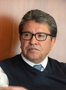 Ricardo_Monreal_Ávila_en_2021.jpg