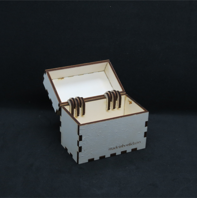 Cutie elegantă cu balamale – gravată personalizată