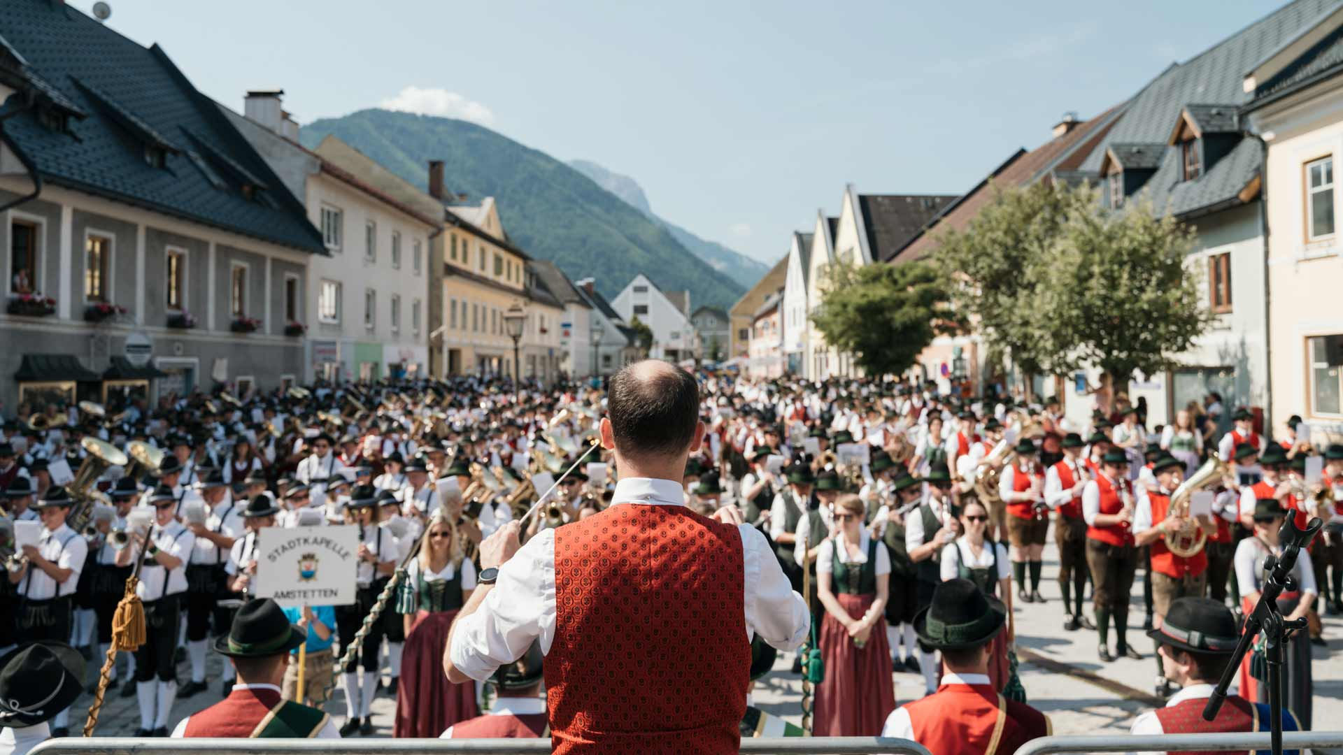 Xaumtspü 2023 am Marktplatz der Marktgemeinde Sankt Gallen