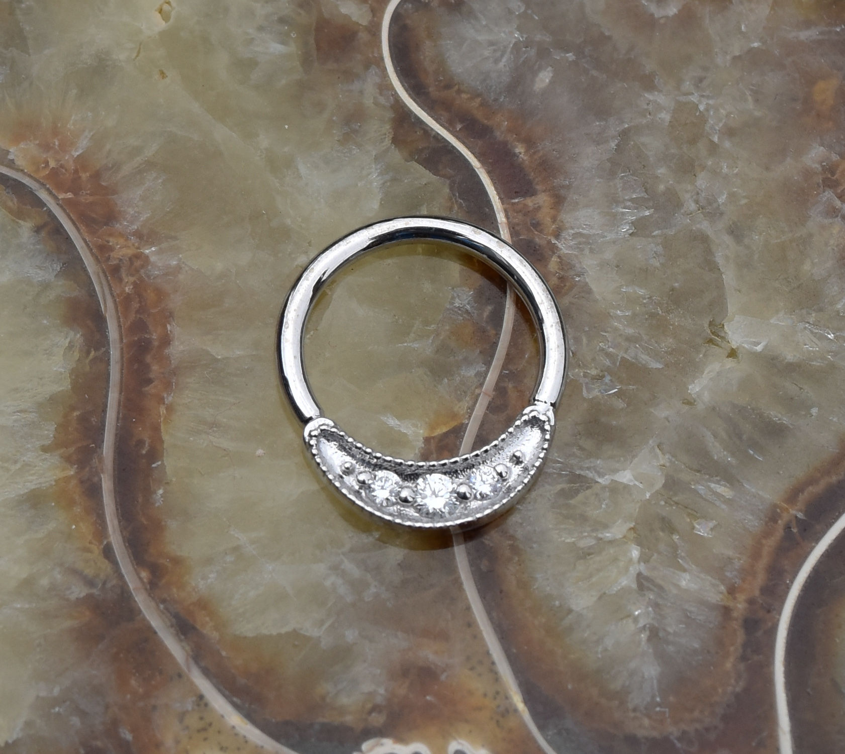 BVLA Solid White Gold Lacey - 16g 3/8"