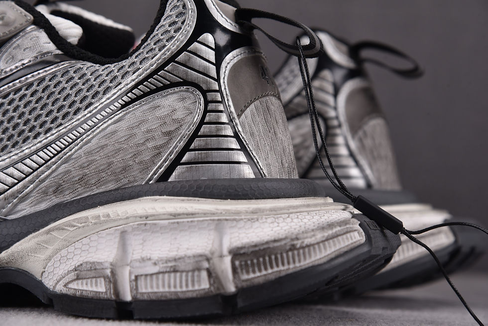 섬네일: 발렌시아가 3XL 스니커즈 그레이 화이트 레드 ZH공장