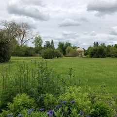 Petit Trianon                                         Château de Versailles                         Photos