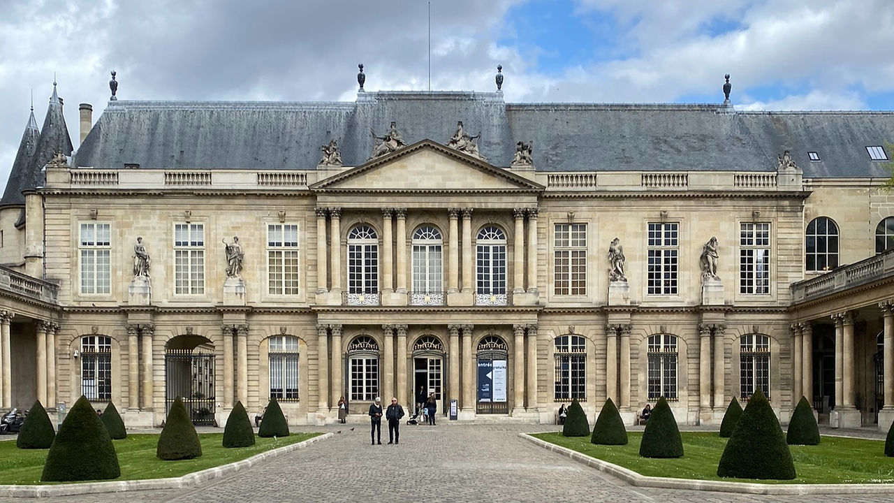 Hôtel de Soubise, façade
