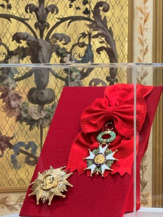 Exposition "Titres honorifiques du président" - Maison Elysée