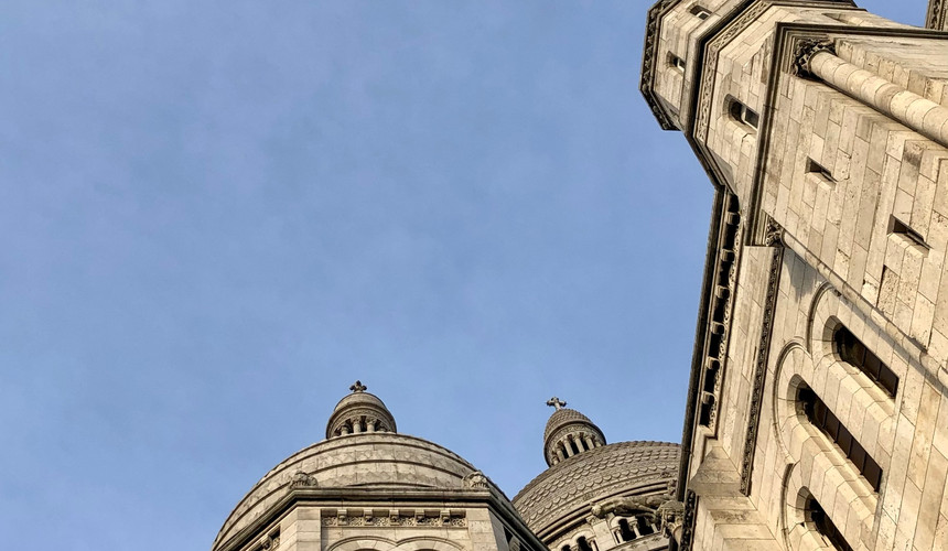 Extérieur du Sacré Coeur à Montmartre Paris