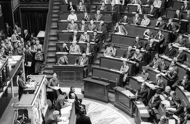 Discours de Simone Veil devant l'Assemblée nationale, 26 novembre 1974