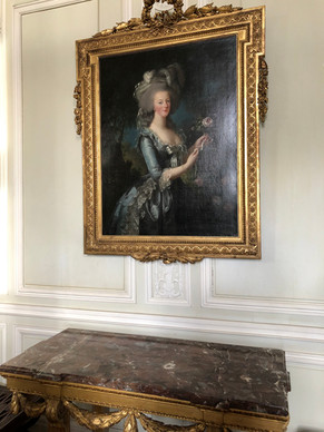 Petit Trianon                                         Château de Versailles                         Photos