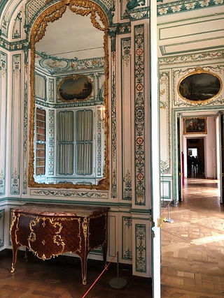 Appartement du Dauphin château de Versailles
