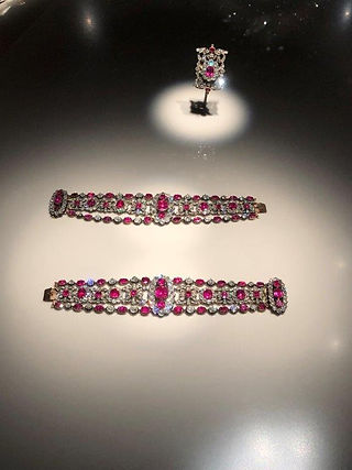 Bijoux duchesse d'Angoulême, Galerie d'Apollon au Louvre