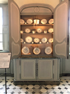 Petit Trianon                                         Château de Versailles                         Photos
