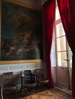 Petit Trianon                                         Château de Versailles                         Photos