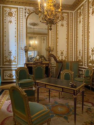Cabinets intérieurs Reine                 Château de Versailles