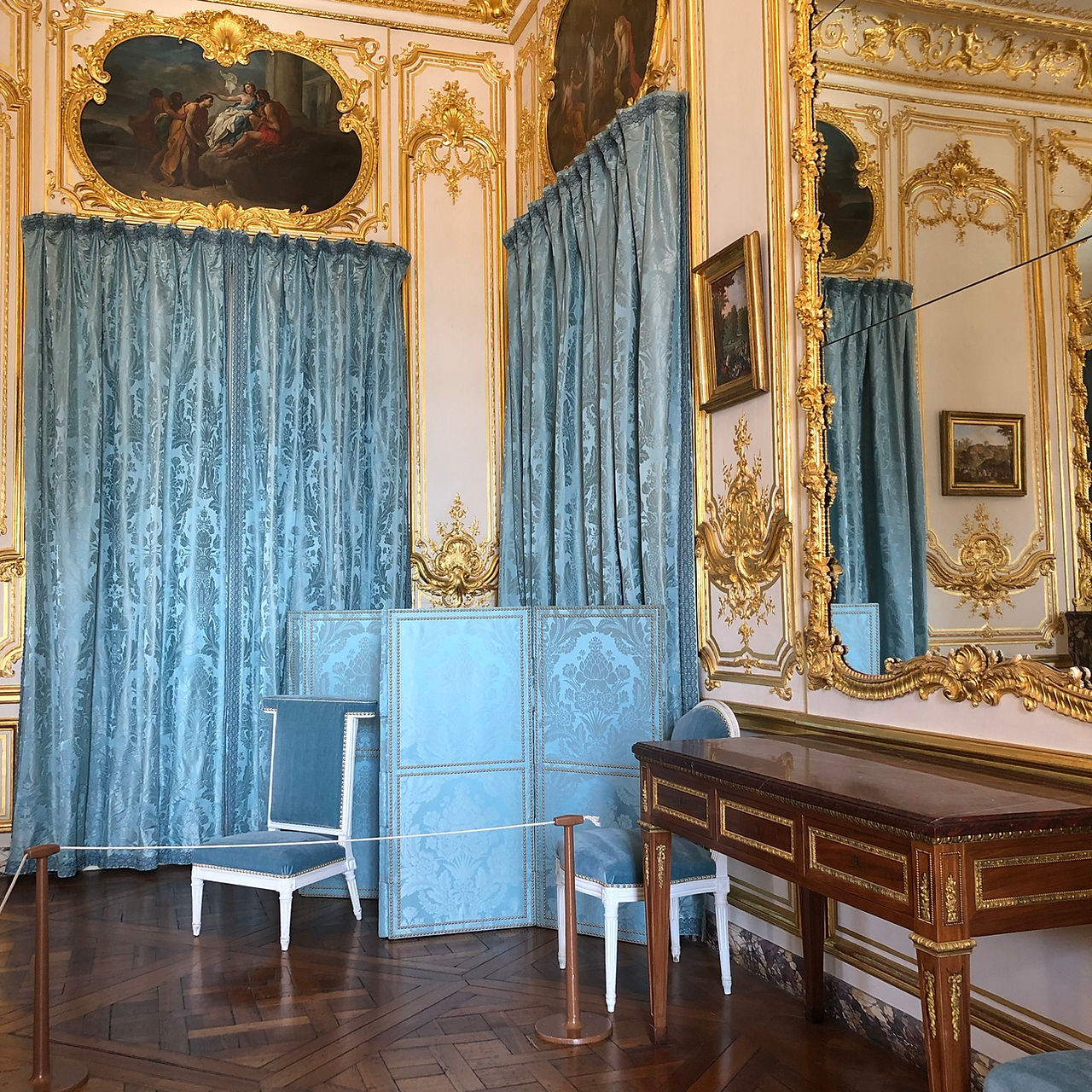Versailles