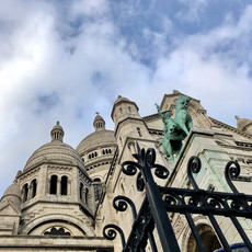 Sacré Coeur Montmartre Paris façade et statues