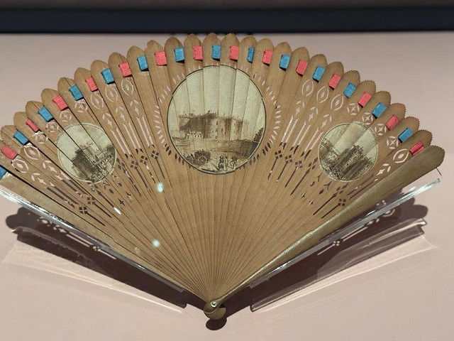Marie-Antoinette Style - V&A