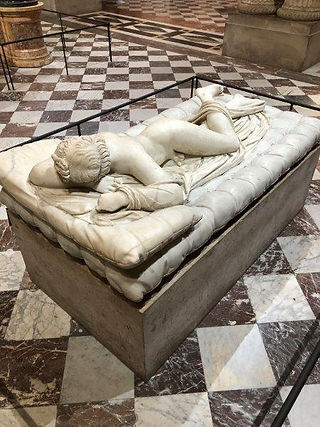 LOUVRE