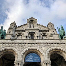 Sacré Coeur Montmartre Paris façade et statues