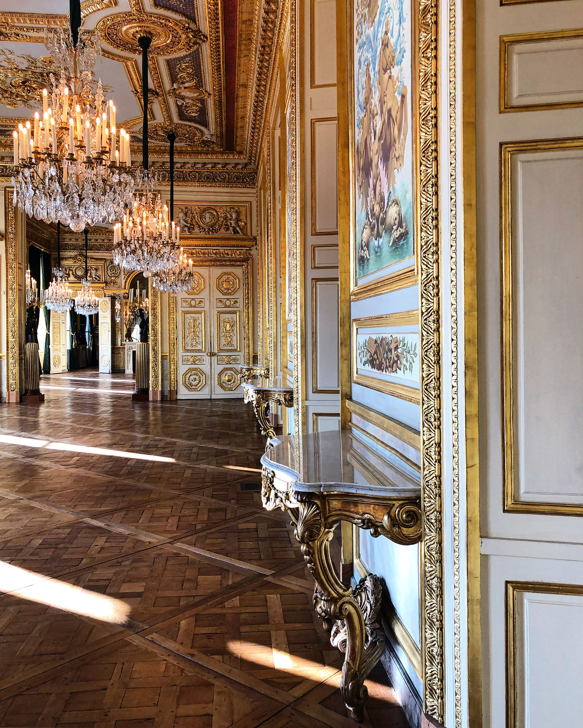 PARIS