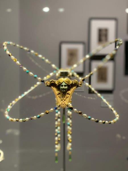 Pectoral Julia Bartet Hôtel Mercy Argenteau Ecole des Arts Joailliers