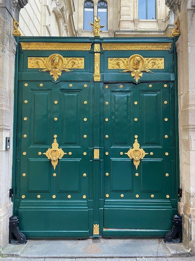 PARIS