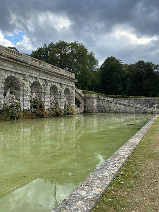 Vaux le Vicomte jardins            château
