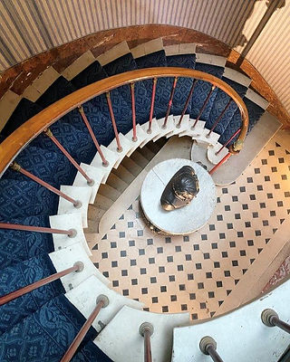 Escalier et poêle Bagatelle