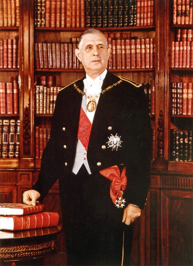 Exposition "Titres honorifiques du président" - Maison Elysée