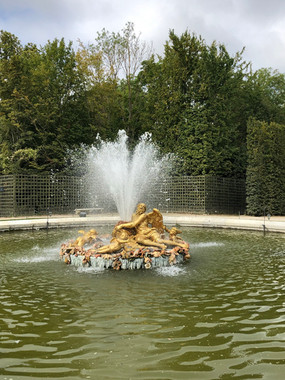 Bassin de Saturne                              Versailles