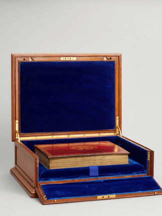 Très Riches Heures duc Berry, Chantilly, écrin