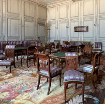 Chaises voyeuses, salon du billard de Joséphine à Fontainebleau