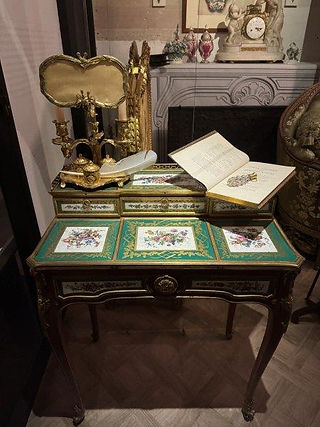 Exposition "Une Journée au XVIIIe siècle", MAD Paris