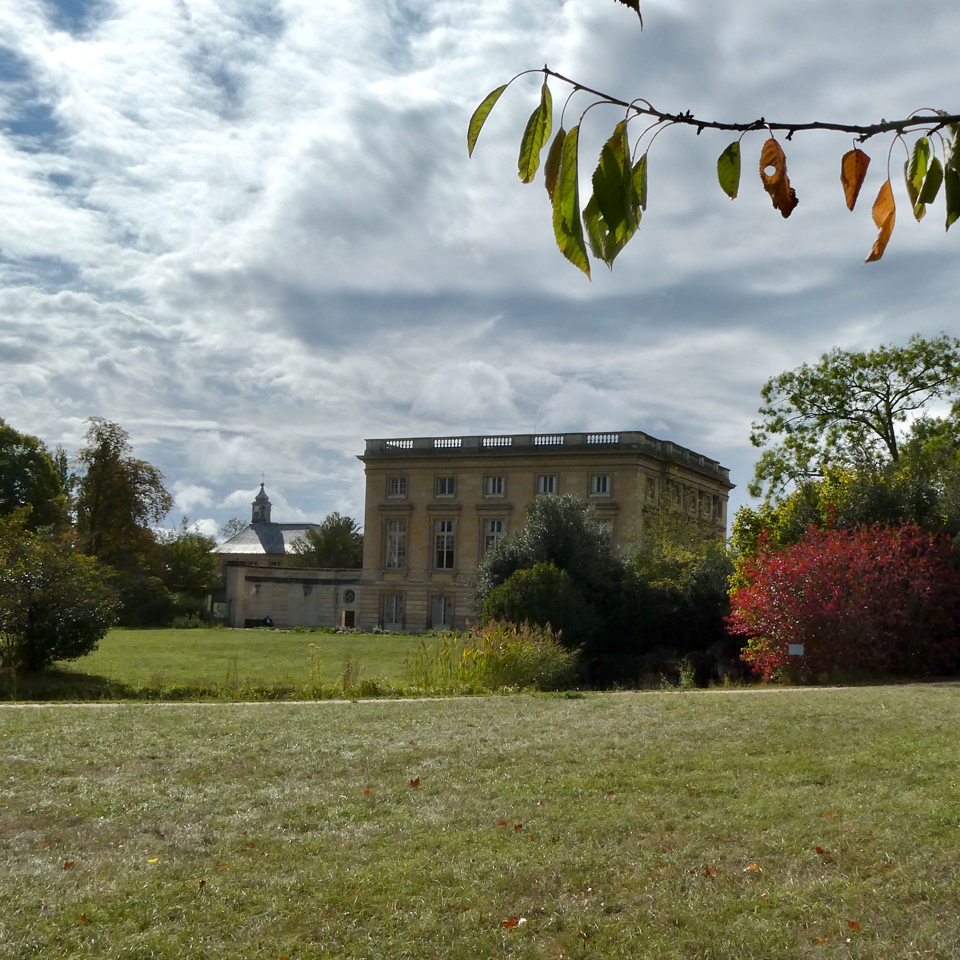Jardins du Petit Trianon              Versailles