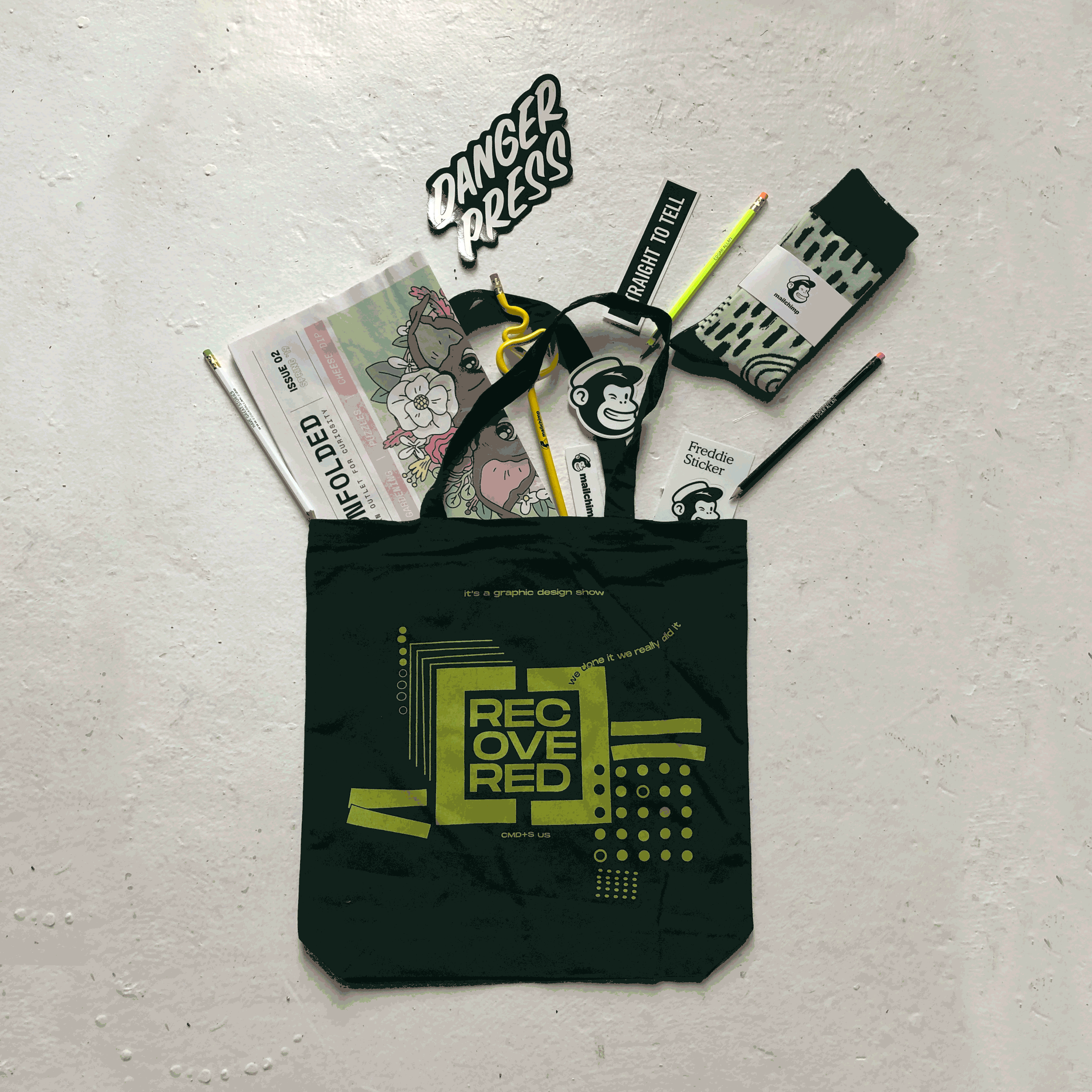 RECOVERED_TOTEBAG.gif