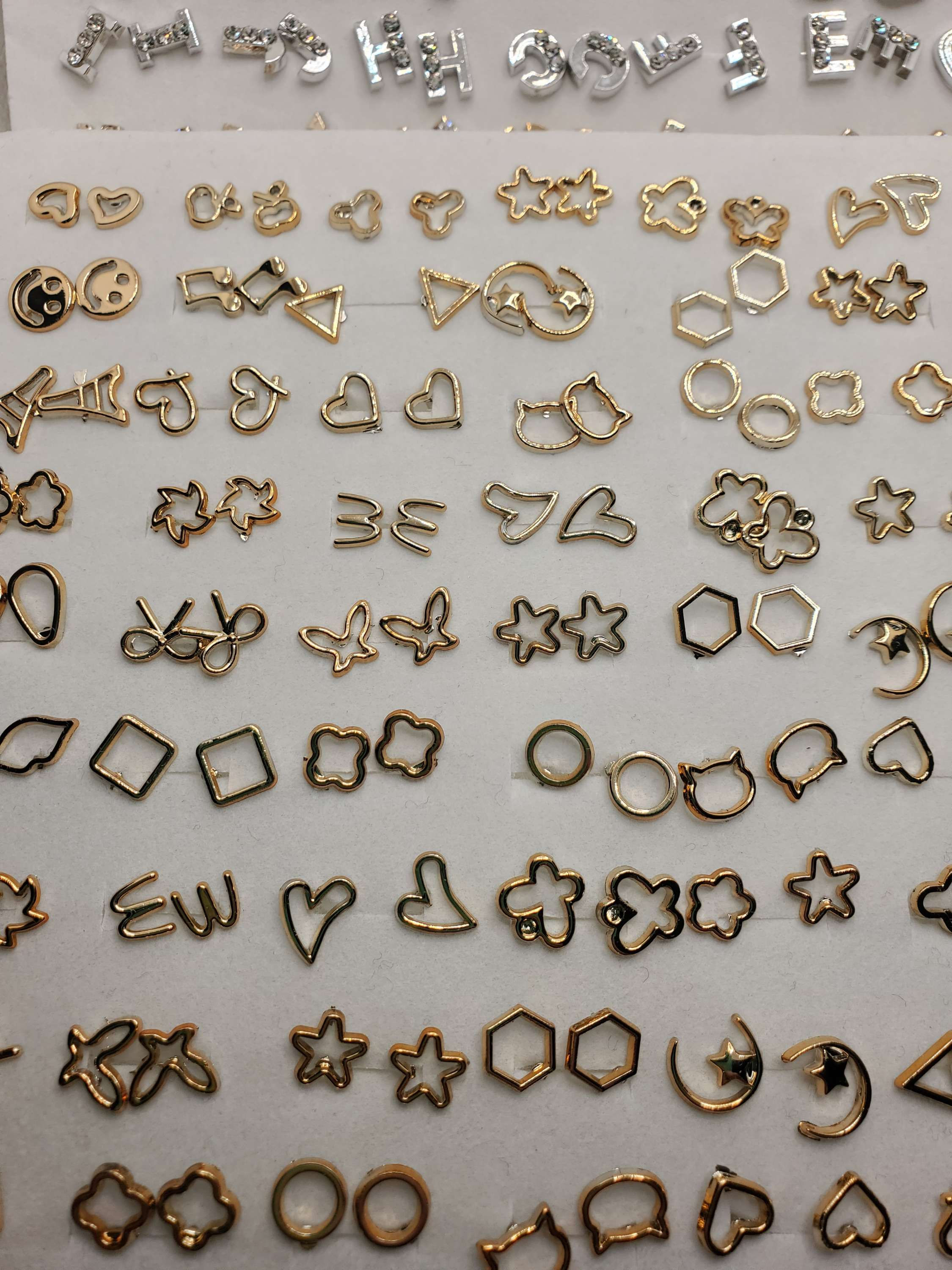 Hypoallergenic earrings