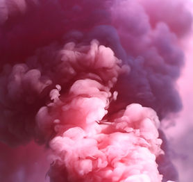 humo de color rosa