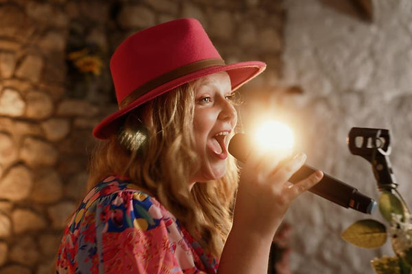Acoustic singer for weddings South Wales
