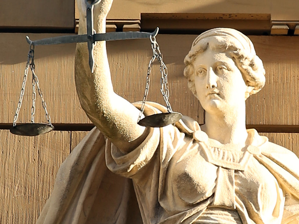 justitia-421805.jpg