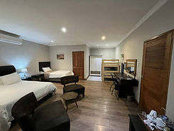 ilanda - Room 8 - 2023 - IMG_0655-w1400.jpg
