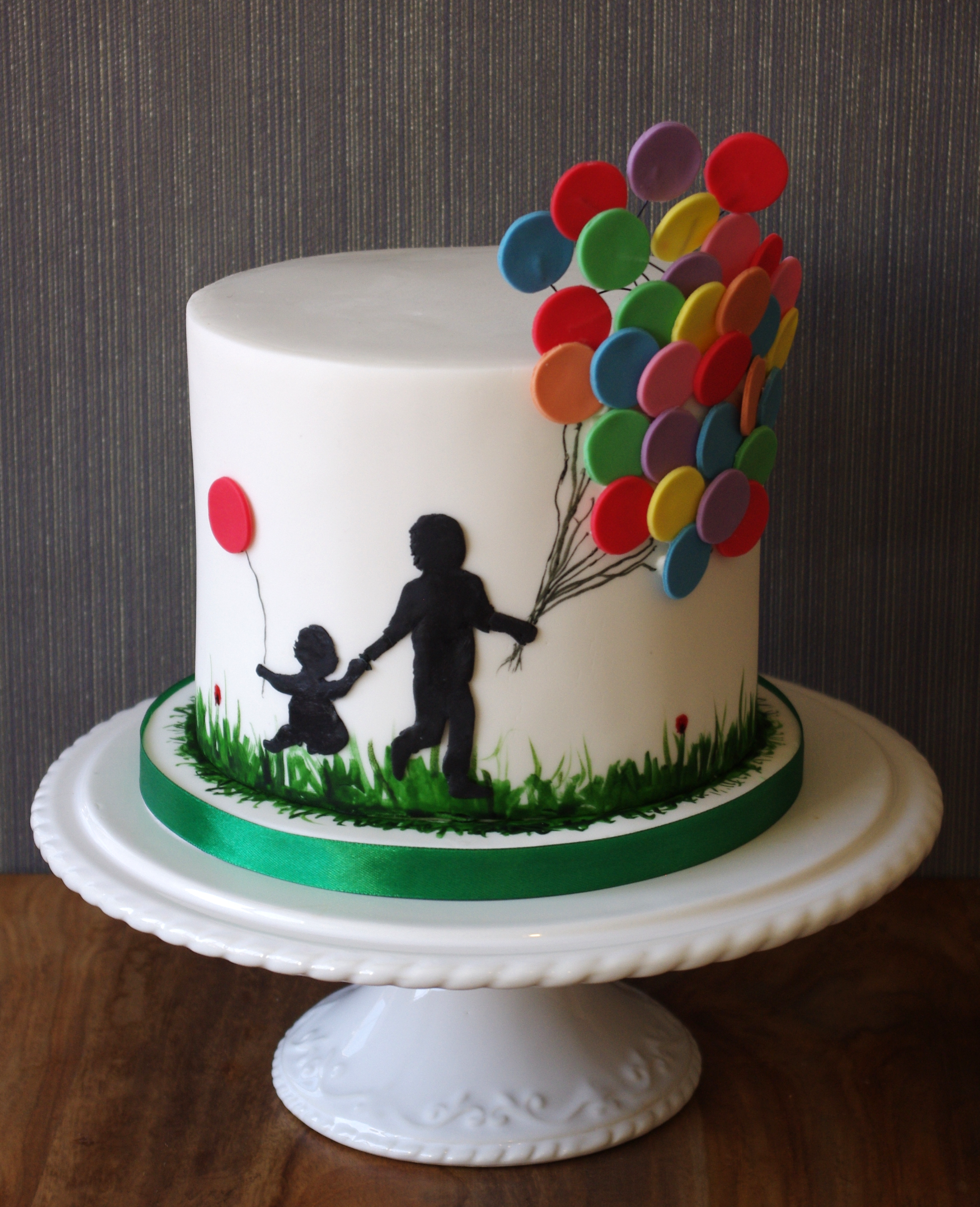 Balloon silhouette cake
