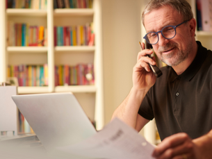 Choosing the Right Shipping Carrier for You: USPS, UPS, DHL, FedEx, & Kaebox