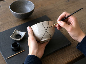Le samedi 27 juin, nous organiserons un atelier de kintsugi à l'Espace Japon.