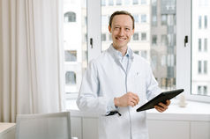 buisness-portrait-shooting-hamburg-fotograf-fotografin-profesionell-outdoor-indoor-buisnessportrait-arbeit-team-mitarbeiter-office-baustelle-dokuemntation