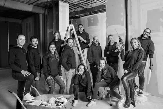 buisness-portrait-shooting-hamburg-fotograf-fotografin-profesionell-outdoor-indoor-buisnessportrait-arbeit-team-mitarbeiter-office-baustelle-dokuemntation