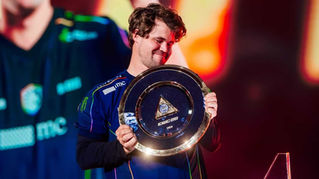 Photo of Magnus Carlsen after winning EWC 2026