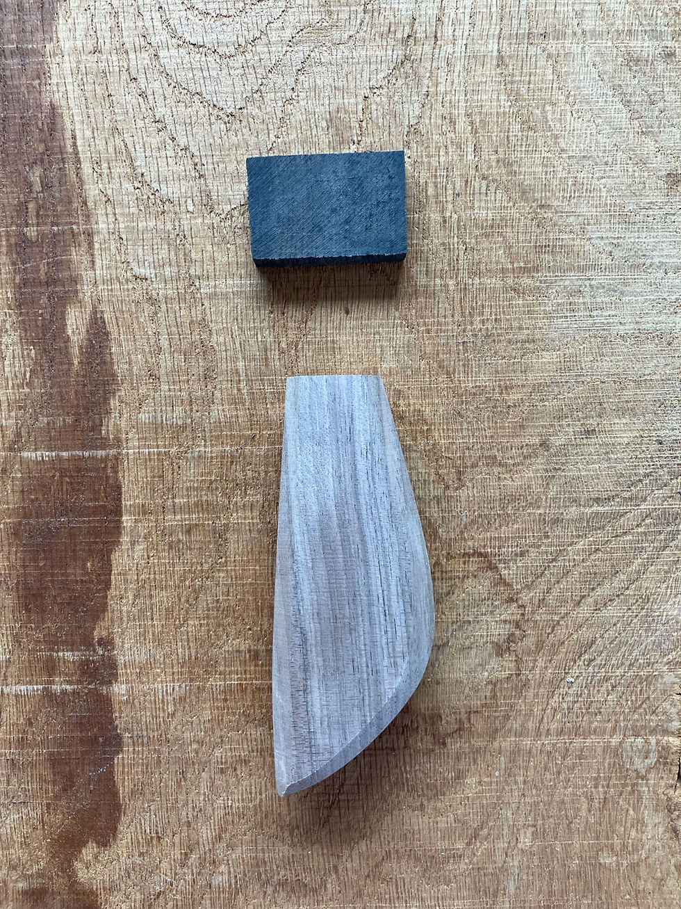Thumbnail: English walnut handle
