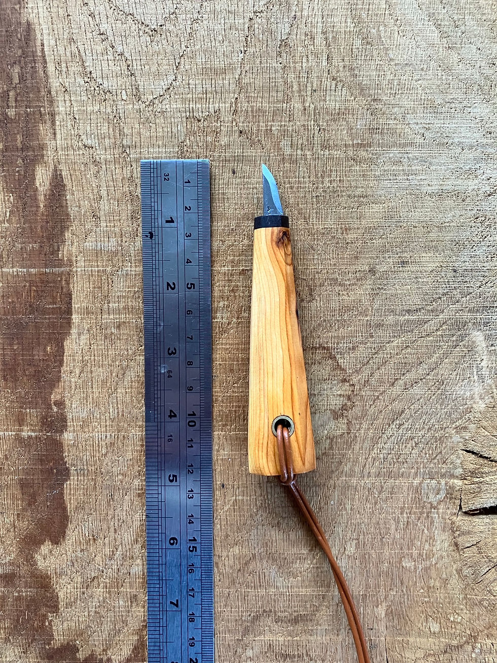Thumbnail: Yew mini carver
